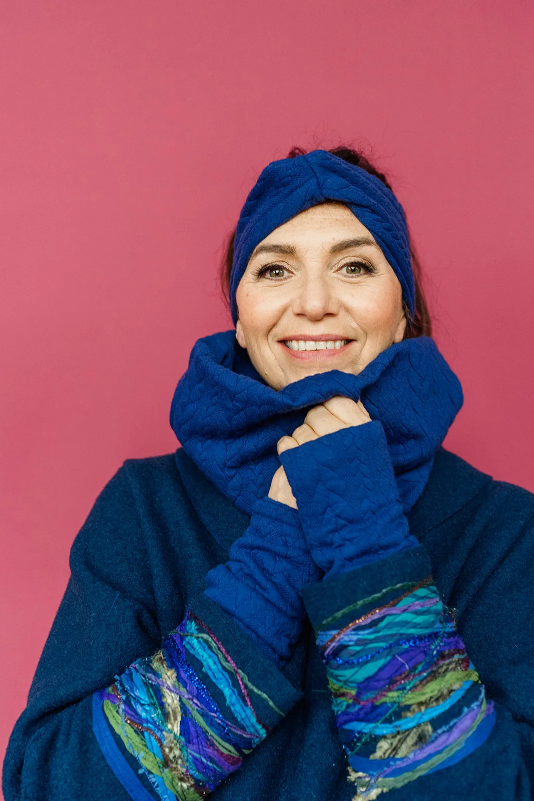 Cable Knit Jersey Wrist Warmers in Blue