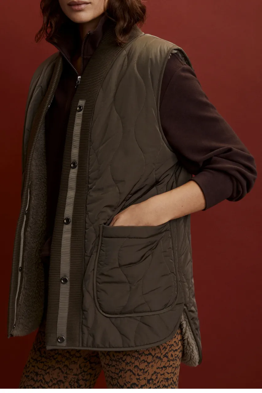 Convey Reversible Quilt Gilet