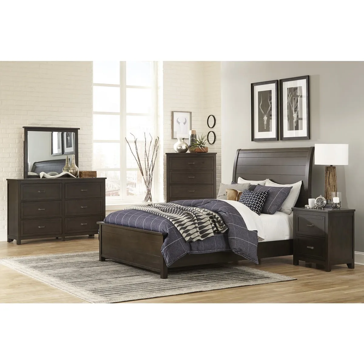 Hebron Collection King Sleigh Bed