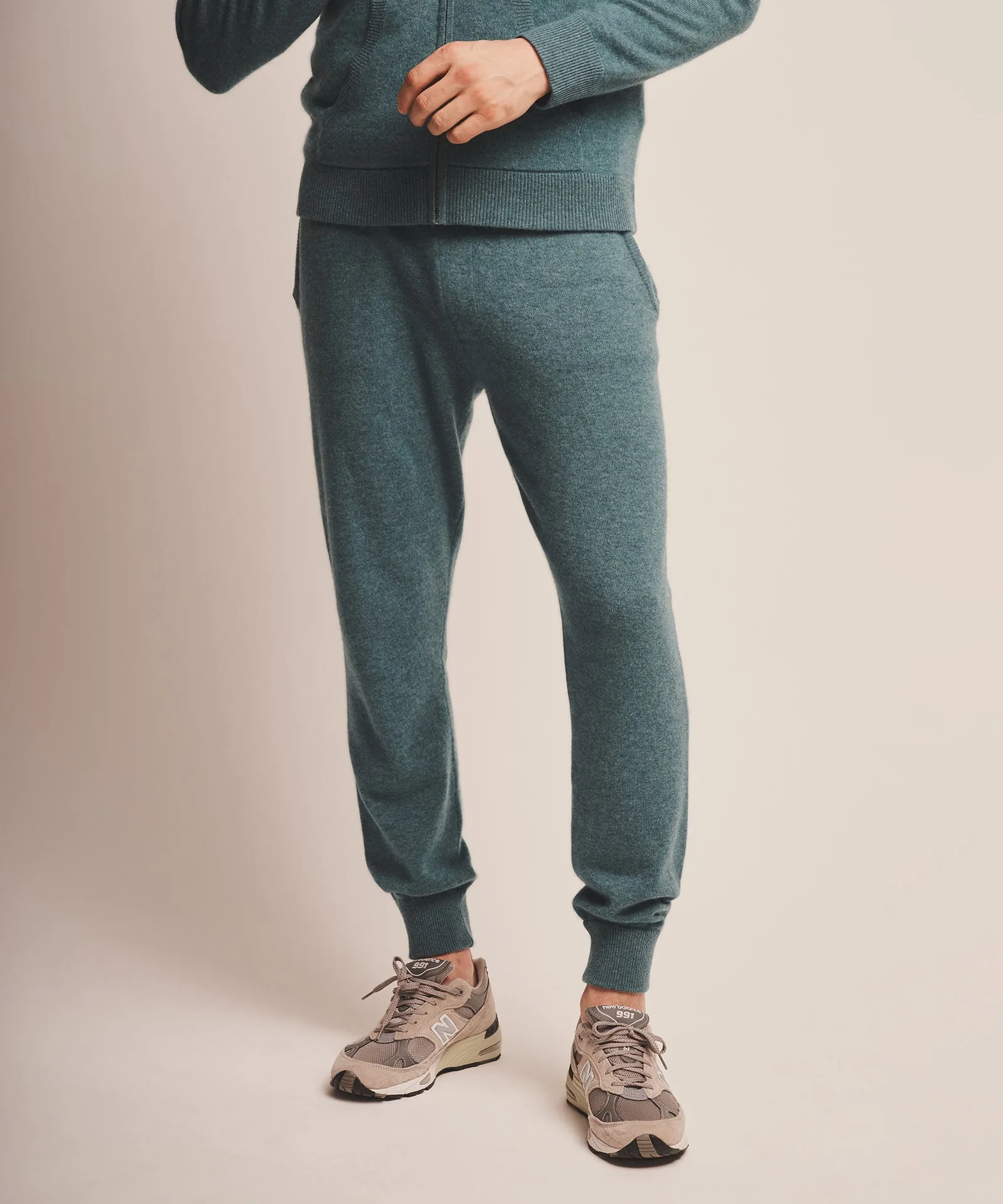 Off-Duty Cashmere Jogger