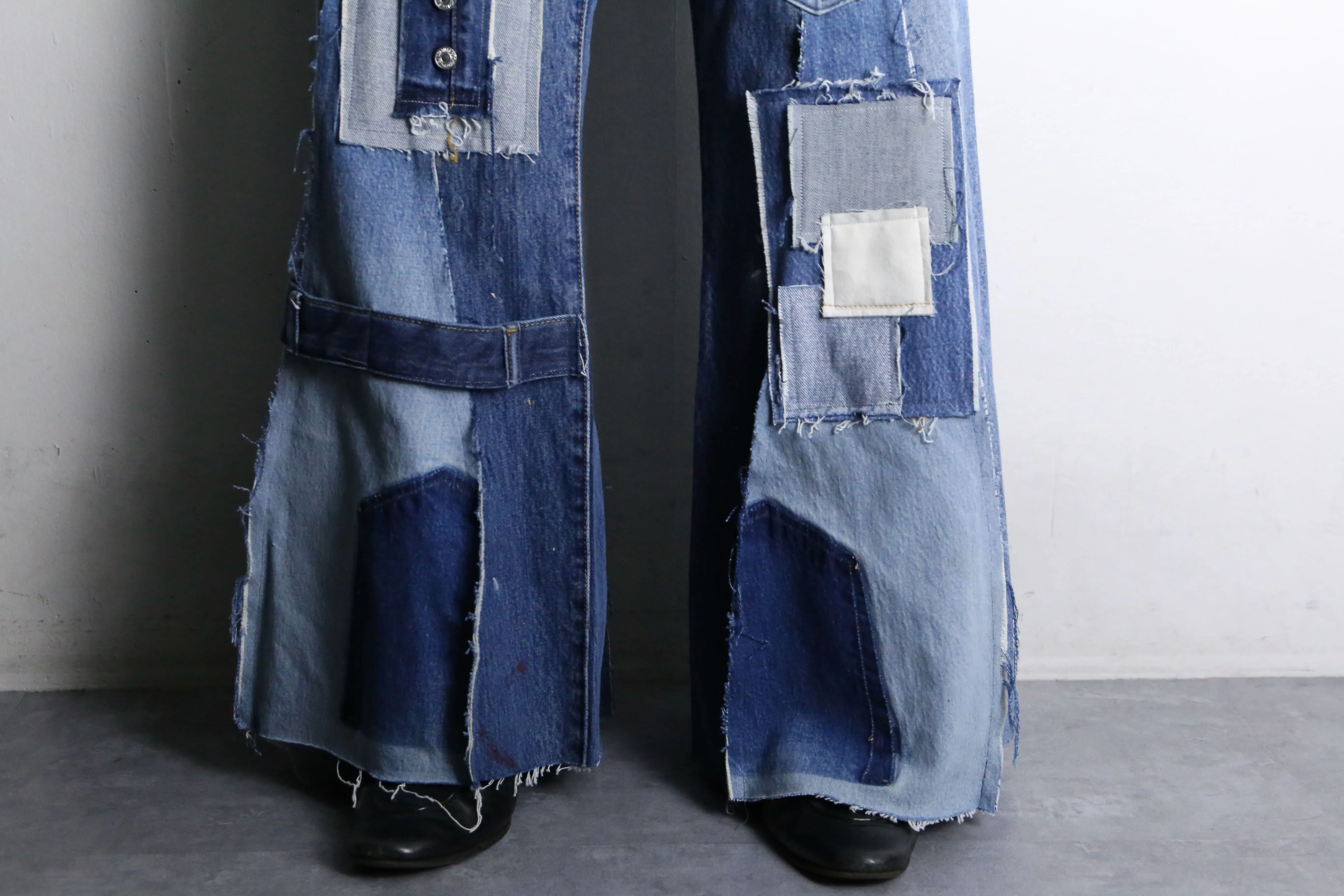 “Re:make” patchwork design super flare denim pants