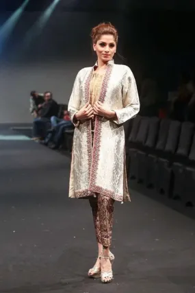 Sadia Aamir - Ivory tusk - Jamawar & Chiffon - 3 Piece