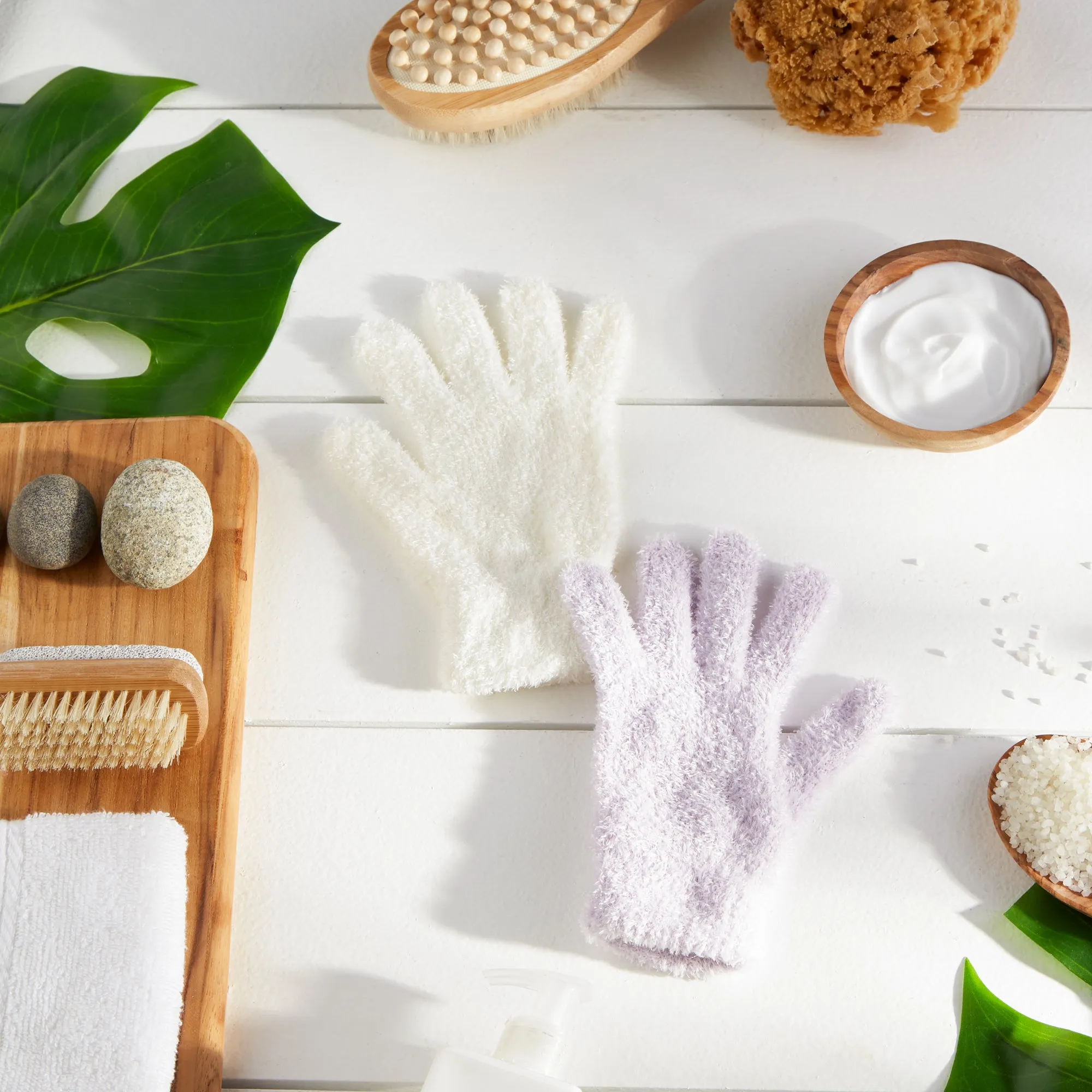 Spa Gloves Set Of 2 - Aloe Infused - Cream/Purple