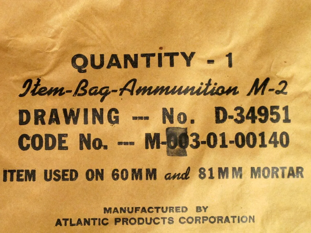 U.S. WWII 60mm & 81mm Mortar M2 Ammunition Vest: Unissued