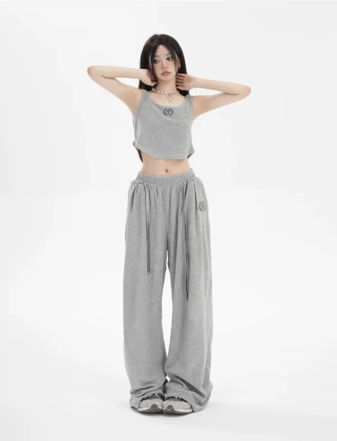 ZZ Fuzzy Cropped Camisole & Comfty Sweatpants Set